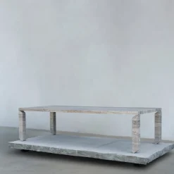 Tavolo da pranzo in marmo grigio Tiptoe