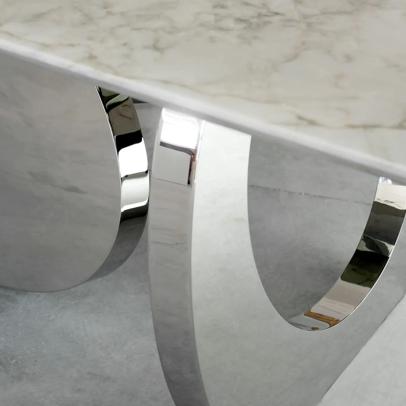 Tavolo da pranzo in pietra Bangles