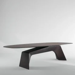 Tavolo da pranzo Kintai in legno impiallacciato marrone scuro