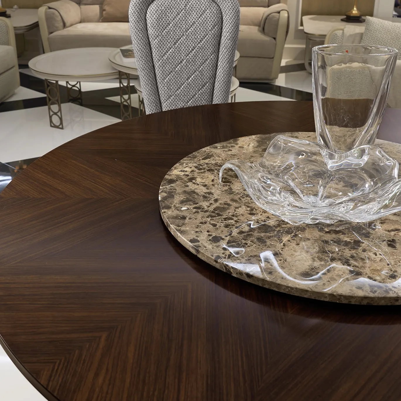 Tavolo da pranzo rotondo con lazy susan in marmo Emperador