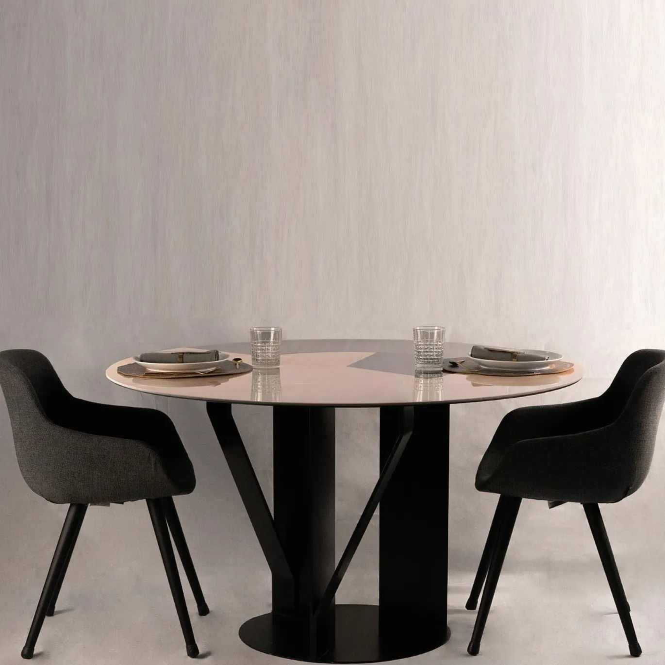 Tavolo da pranzo rotondo Yso Mom di Sapiens Design