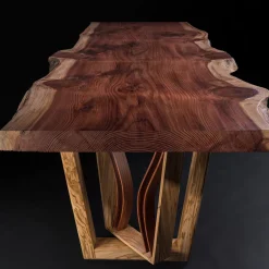 Tavolo da pranzo Solivante in legno di sequoia
