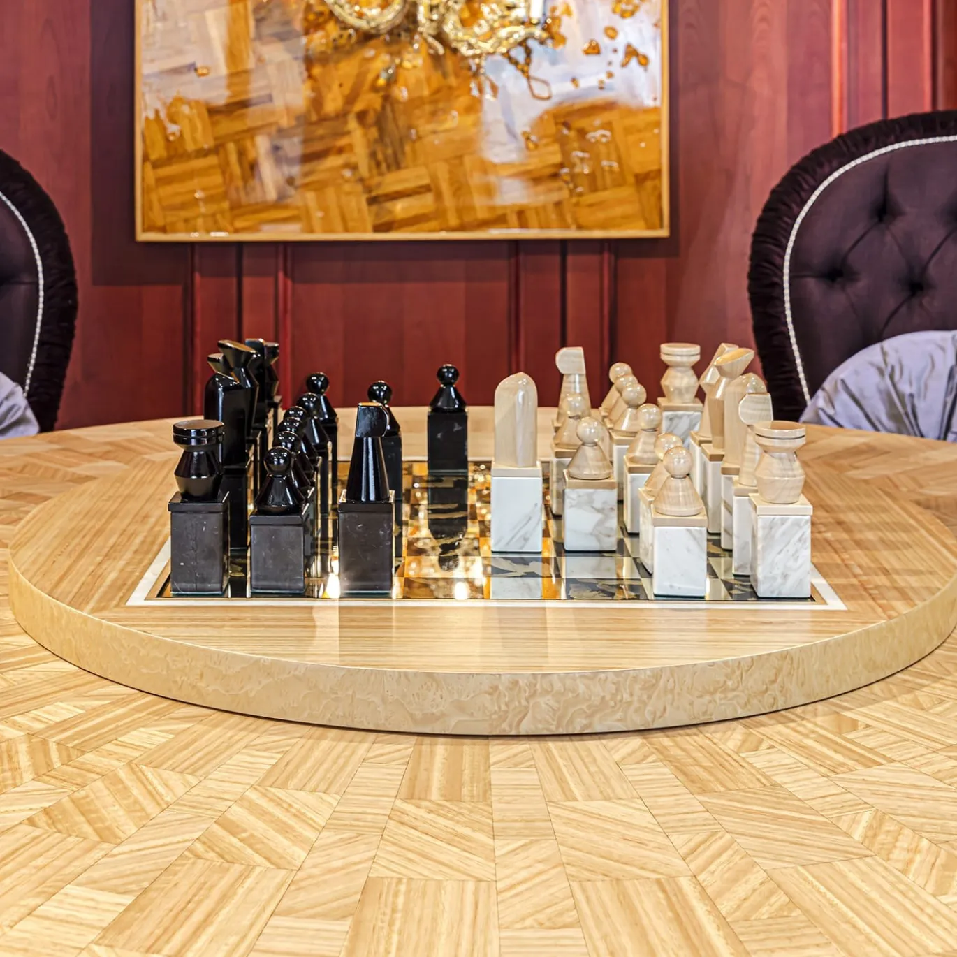 Tavolo Pantheon in legno di eucalipto intarsiato