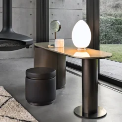 Tavolo Vanity Loop con top in legno