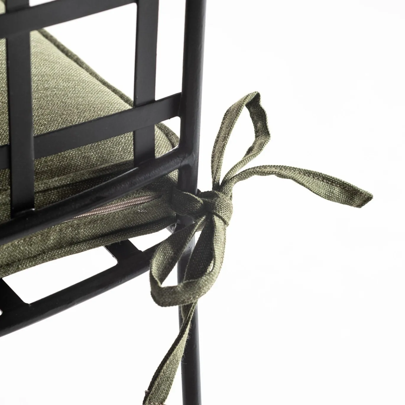 The Classic Green Garden Chair