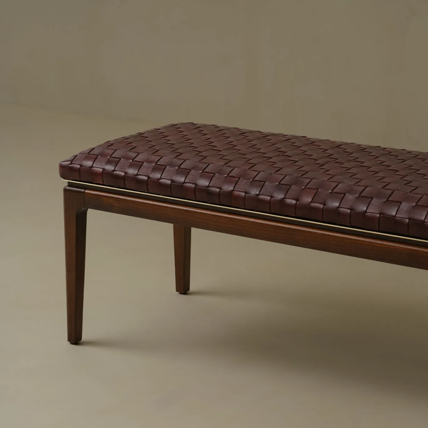 The Vignette Bench