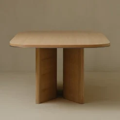 The Vignette Dining Table