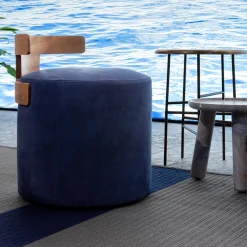 T-Pouf blu Levante di Massimo Castagna