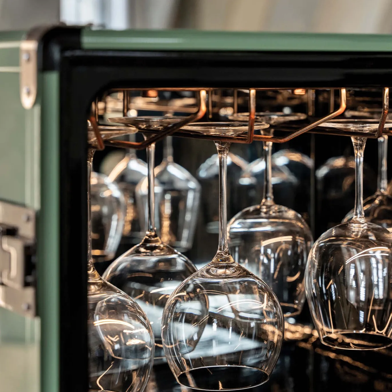 Trunk Moderno per Vini