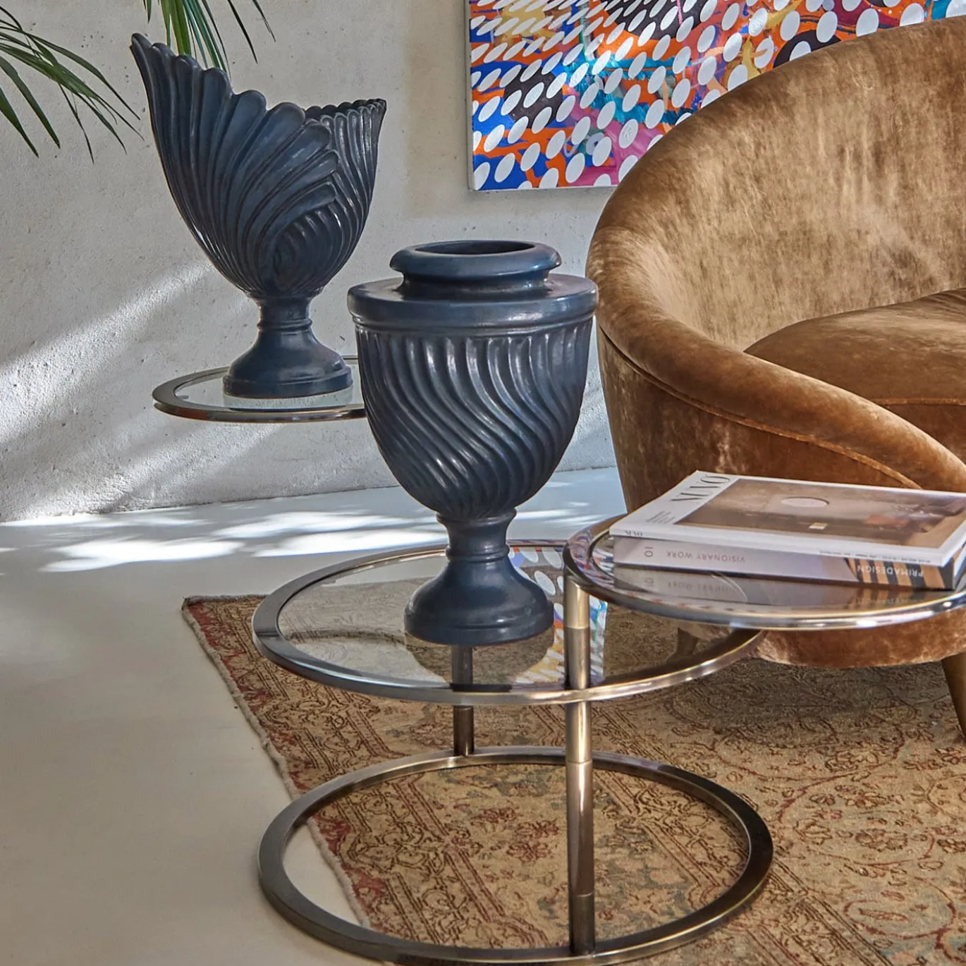 Urna in ceramica toscana modellata a mano Conus Deep Blue