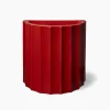 Vaso alto in ceramica rossa Half-Column di Objects Of Common Interest