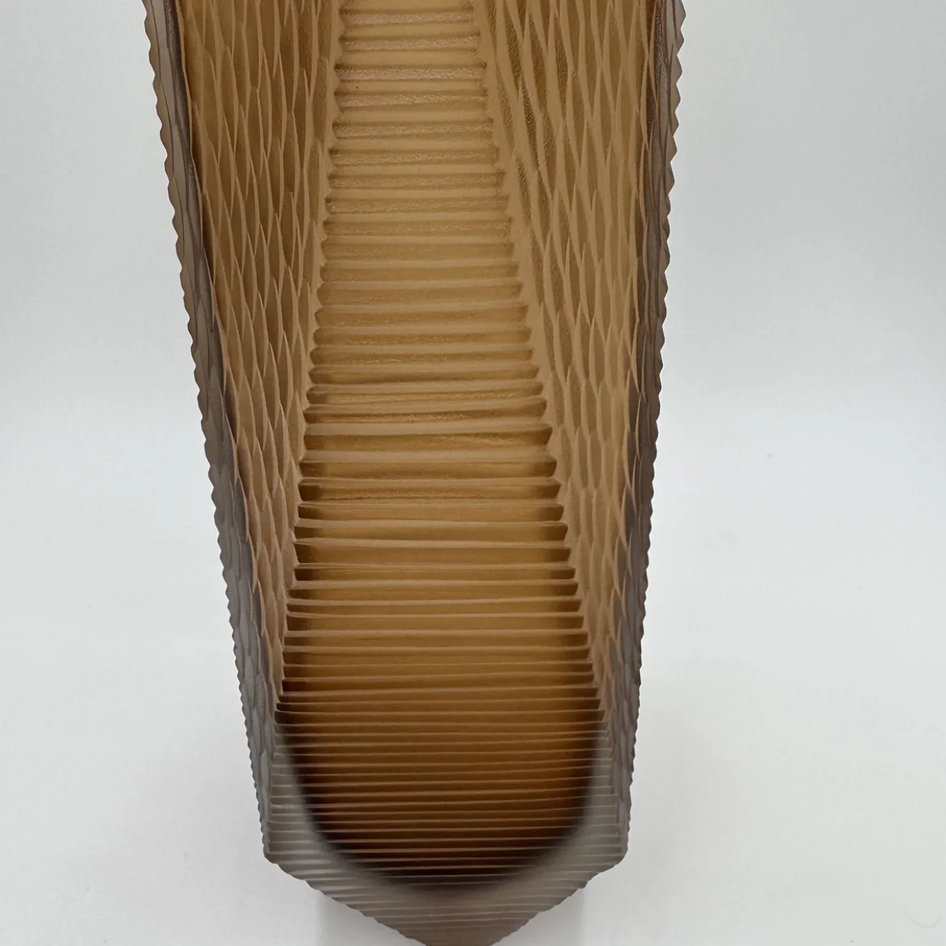 Vaso Alto in Vetro Marrone con Doppia Smerigliatura