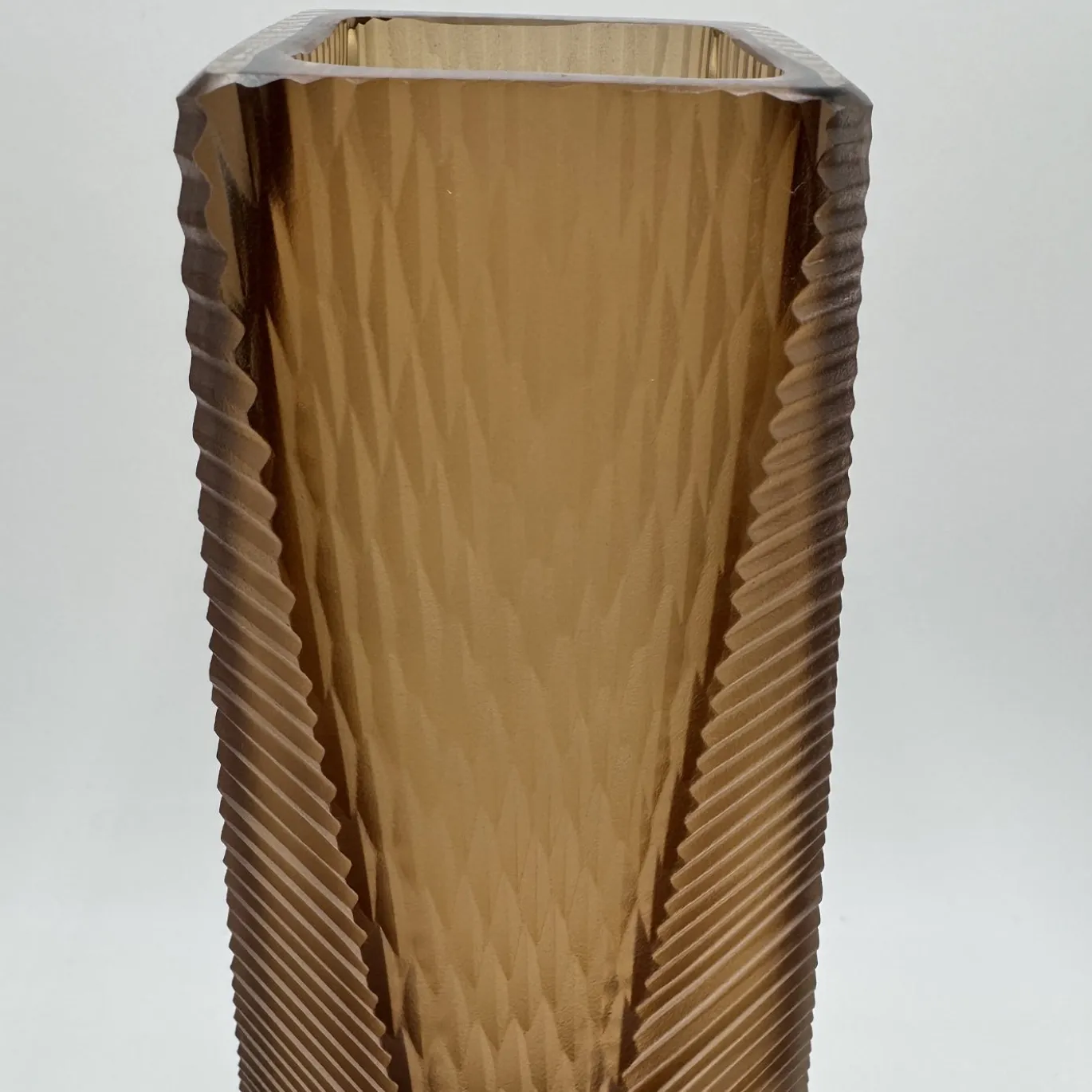 Vaso Alto in Vetro Marrone con Doppia Smerigliatura