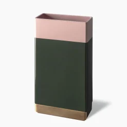 Vaso alto rosa e verde di Dimorestudio