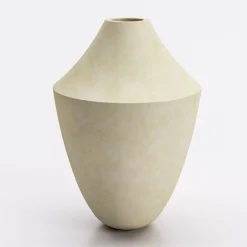 Vaso Arcadia C Lecce in pietra calcarea di Luca Scacchetti