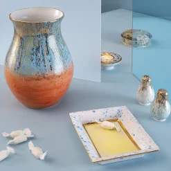 Vaso Artemis Fire in porcellana arancione e azzurra