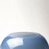 Vaso azzurro alto e sporgente