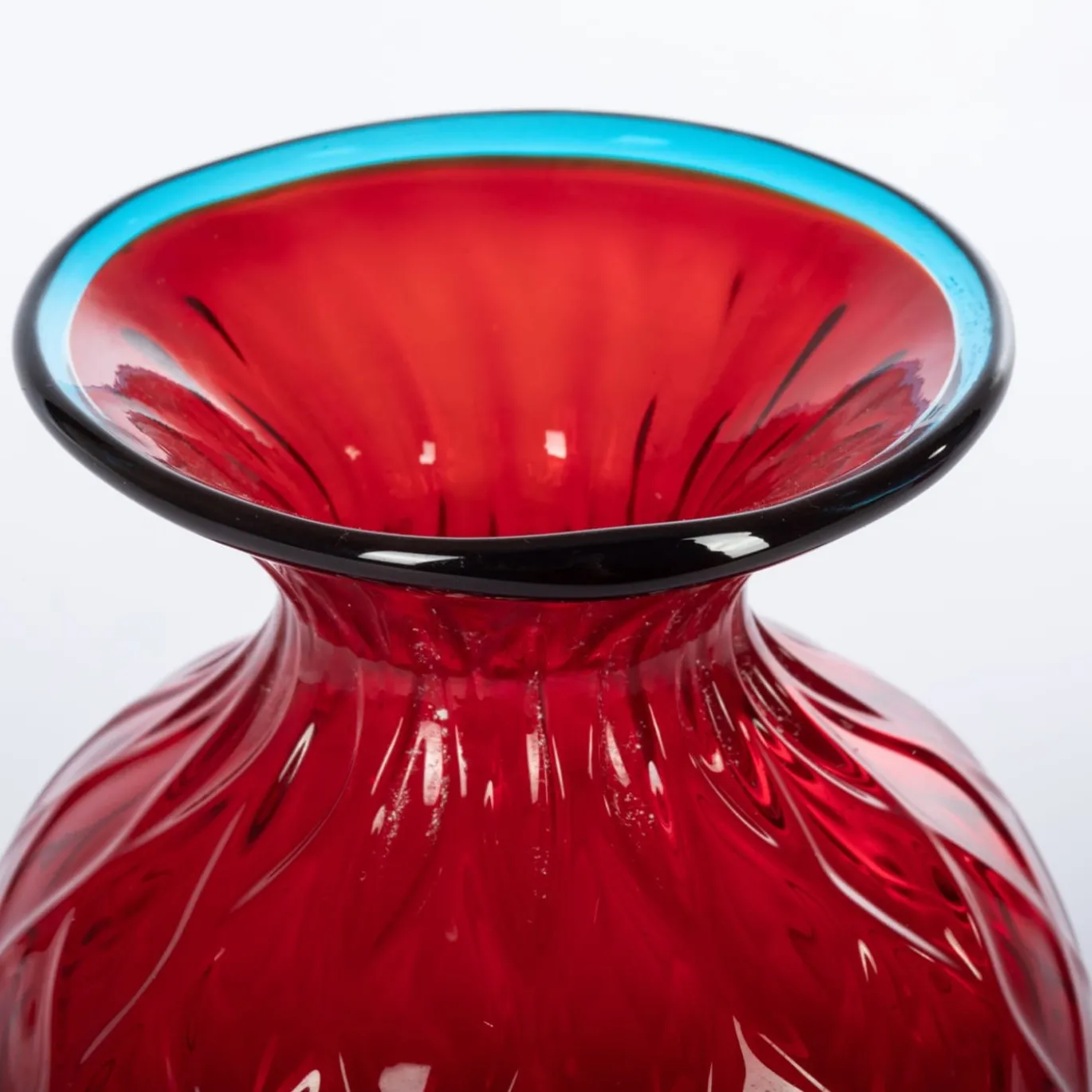 Vaso 1950 Balloton Grande Rosso con Bordo Azzurro in Vetro di Murano