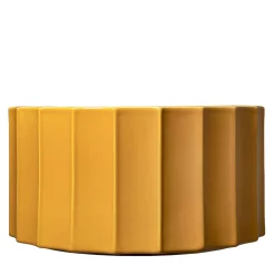 Vaso basso in ceramica gialla Half-Column di Objects Of Common Interest