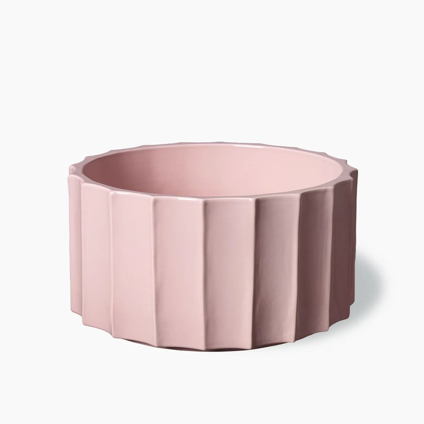 Vaso basso in ceramica rosa Column di Objects Of Common Interest
