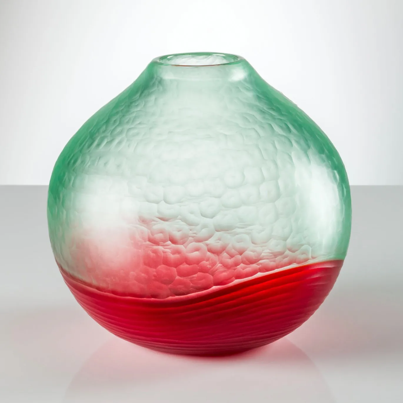 Vaso Battuto Bicolore di Carlo Scarpa