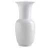 Vaso bianco Opalino di Paolo Venini