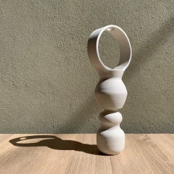 Vaso B29 in ceramica bianca grezza