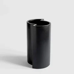 Vaso Bishop in ceramica nera
