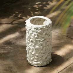 Vaso cilindrico barocco medio in ceramica bianca opaca