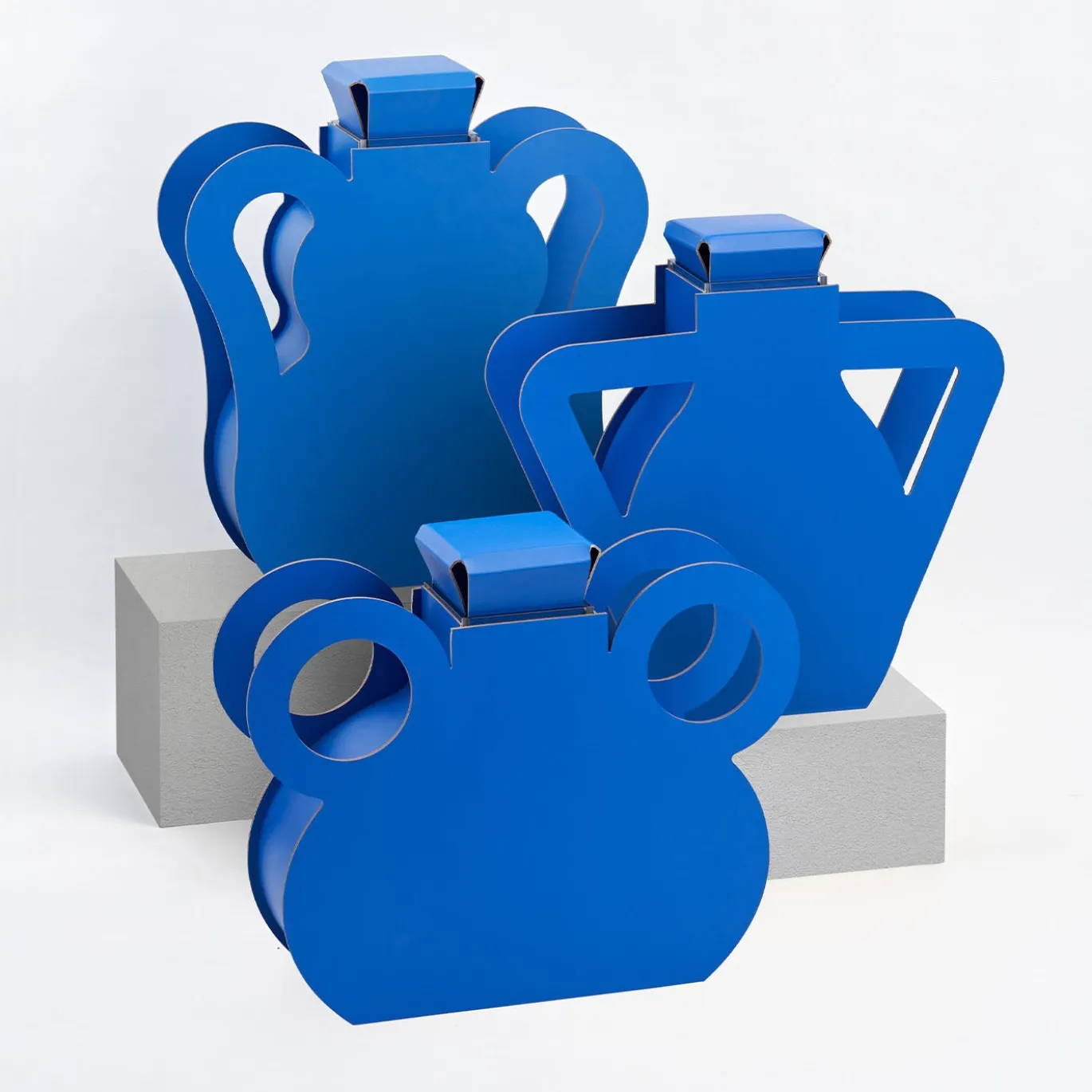 Vaso con coperchio e manico angolare in pelle OTTO Majorelle Blue Edizione Limitata