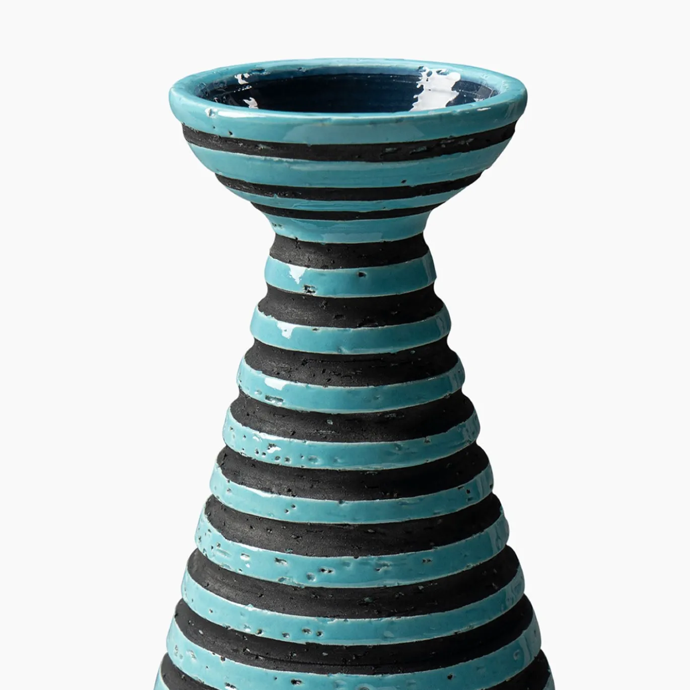 Vaso conico di Aldo Londi