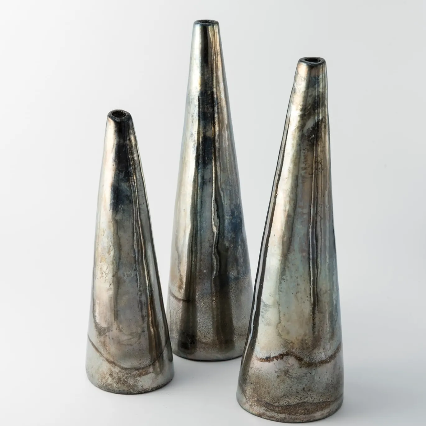 Vaso Conico in Ceramica Policroma Sole Notturno di Nino Basso #1