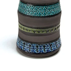 Vaso con teste di cavallo di Aldo Londi