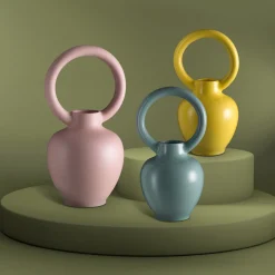 Vaso Decorativo Alma in Argilla Gialla Lucida di Andrea di Pietro