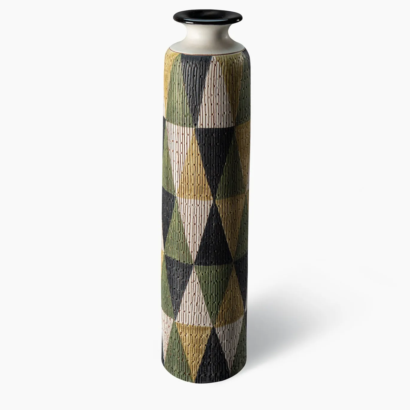 Vaso decorativo a Triangoli della serie Seta di Aldo Londi