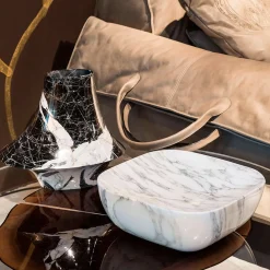 Vaso decorativo Eccentrico in marmo di piccole dimensioni