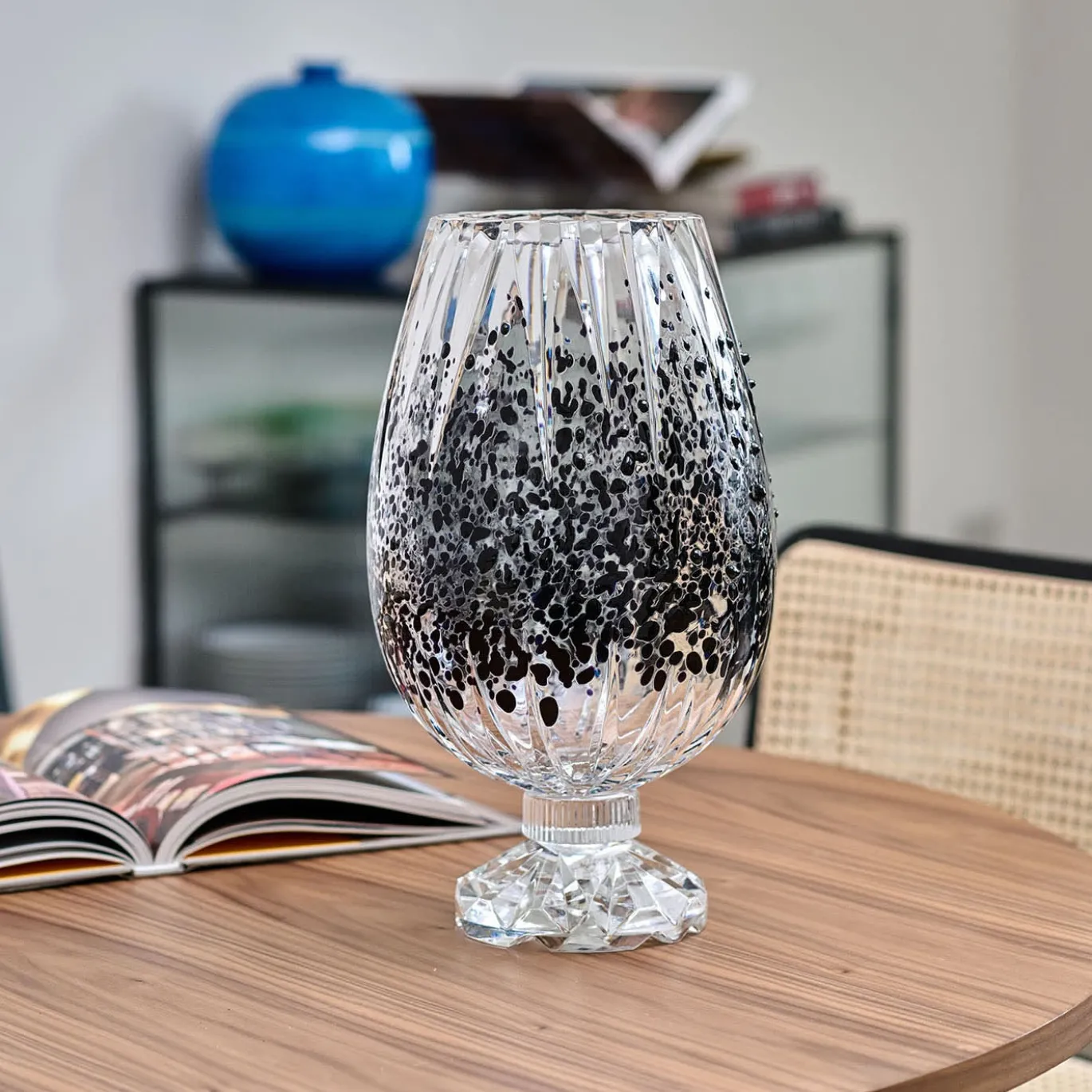 Vaso Decorativo Graffiante In Cristallo Con Dettagli Neri