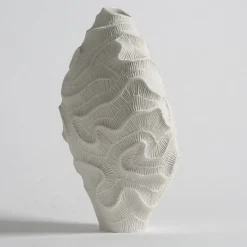 Vaso Decorativo in Ceramica Bianca Fossilia