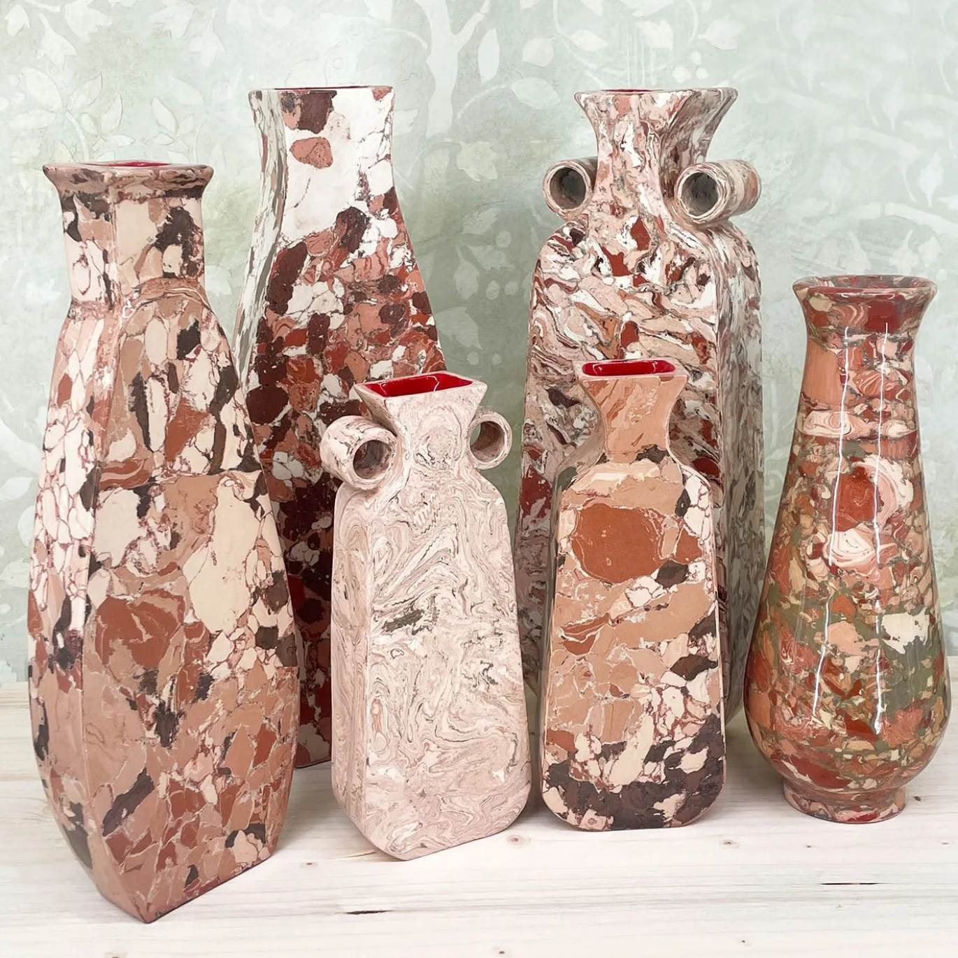 Vaso decorativo in terracotta rosso e bianco N.94