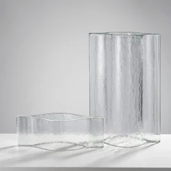 Vaso decorativo Melt A in vetro di nendo