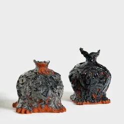 Vaso Decorativo The Monster with Many Heads nero in Ceramica