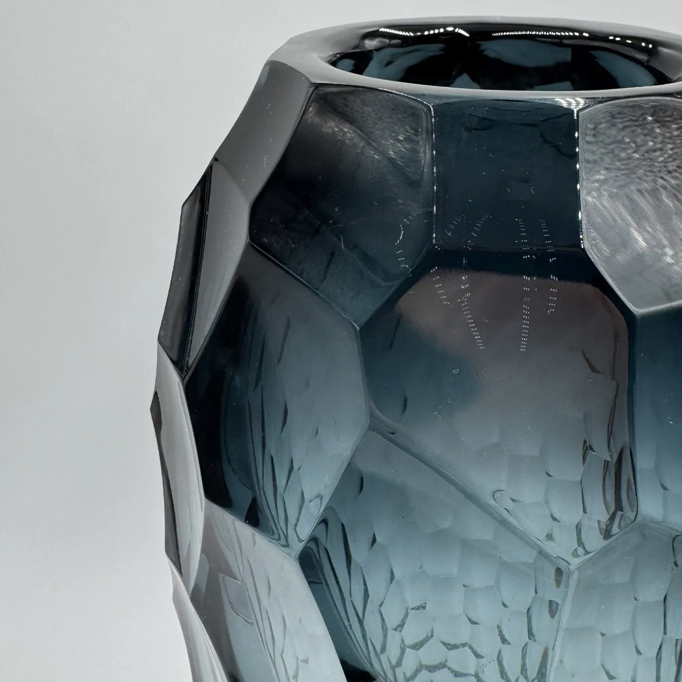 Vaso Diamante Alto in Vetro Grigio