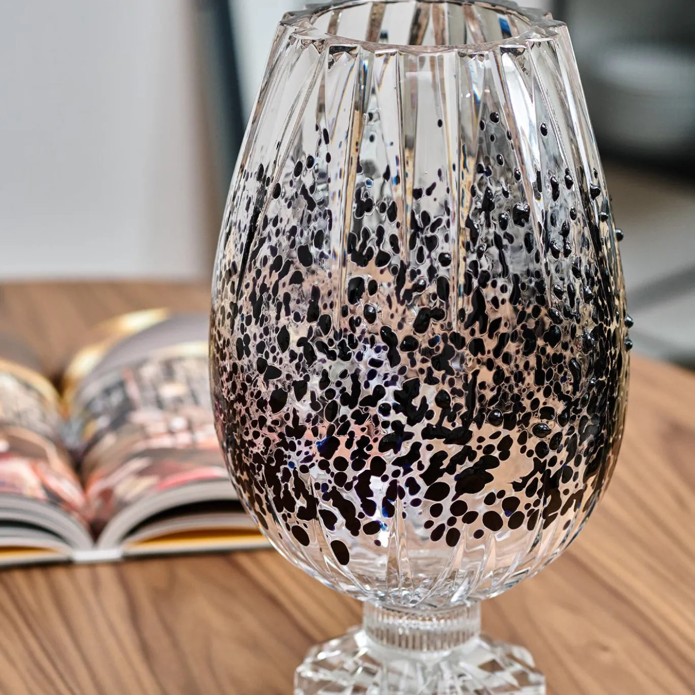 Vaso di cristallo nero Graffiante