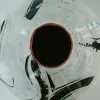 Vaso di manganese e disegno astratto verde rame
