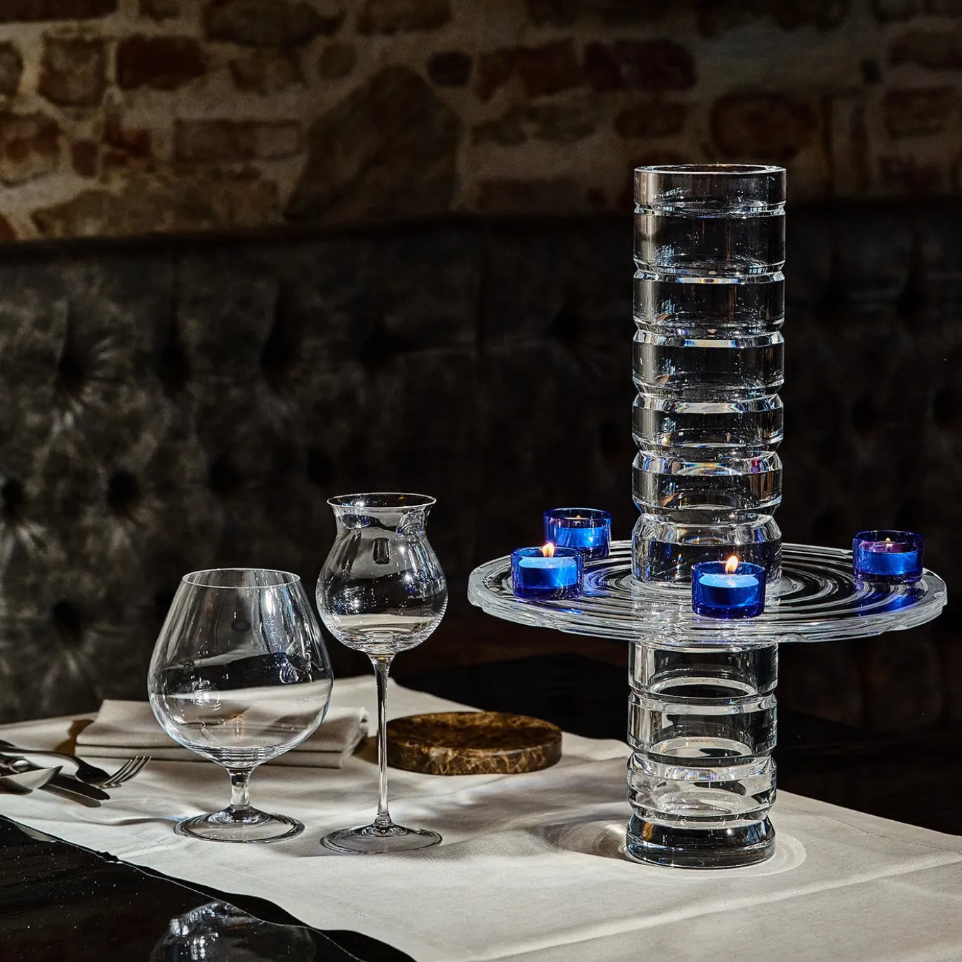 Vaso Downtown in cristallo con 6 portacandele blu