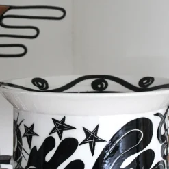 Vaso Ekahau bianco e nero di Jean-Christophe Clair