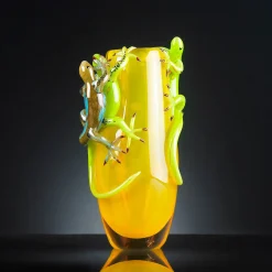 Vaso giallo con 3 gechi