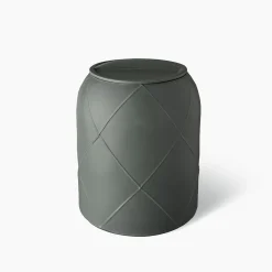Vaso grigio-verde C con coperchio di Benjamin Hubert