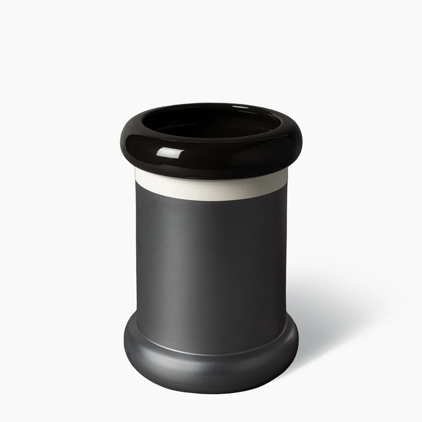 Vaso in ceramica cilindrico grigio e nero di Ettore Sottsass