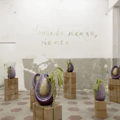 Vaso in Ceramica Lucida Seme Lacrima di Sara Ricciardi